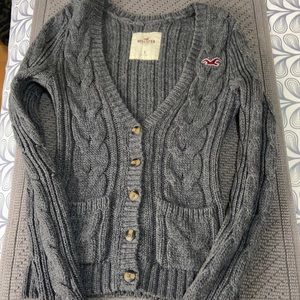 Hollister sweater